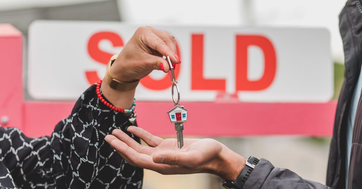Just Moved in Cranford? A New-Home Rekey Checklist — Cranford Locksmith Inc